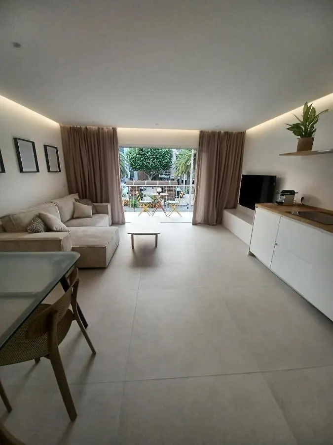 شقة Superbe Appartement A 2 Minutes De La Mer كافالير سور مير فرنسا